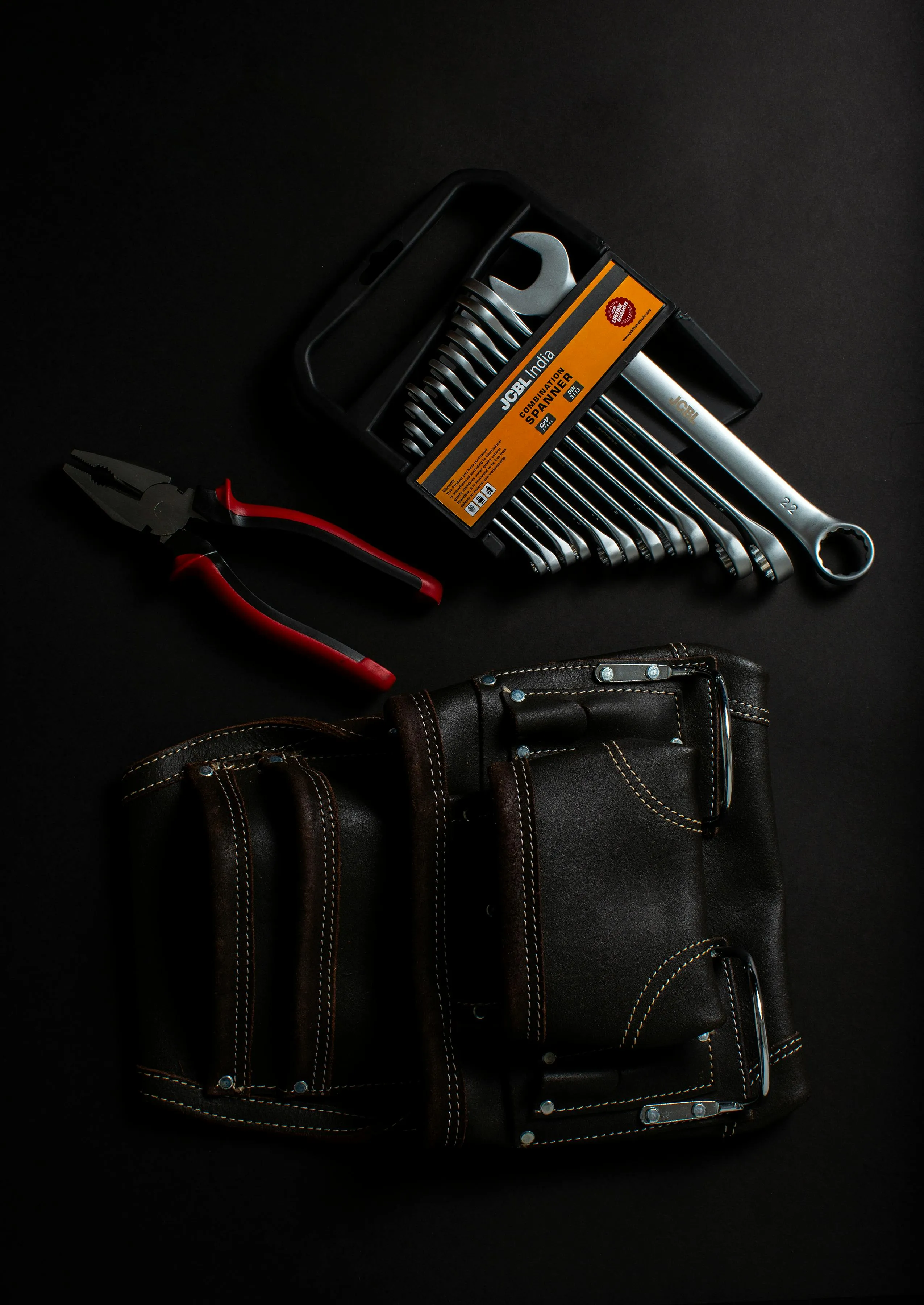 Tools & Hardware